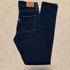 Levi's Dark Wash SLIMMING SKINNY Jeans size W 28 L 32